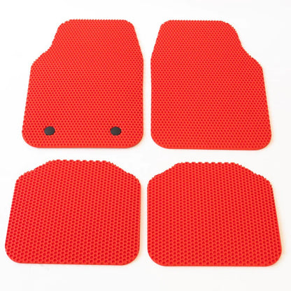 Czerwone gumowe maty podłogowe z wypukłą powierzchnią, idealne do samochodu.